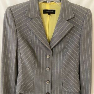 Women’s Escada blazer (size 36)